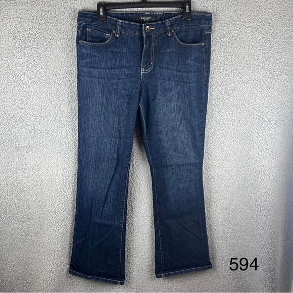 Nine West Women’s Size 12 Dark Wash Mid-rise  Bootcut Jeans‎ - Picture 1 of 10